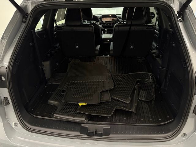 2025 Toyota Highlander XSE