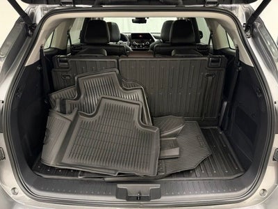 2025 Toyota Highlander Platinum