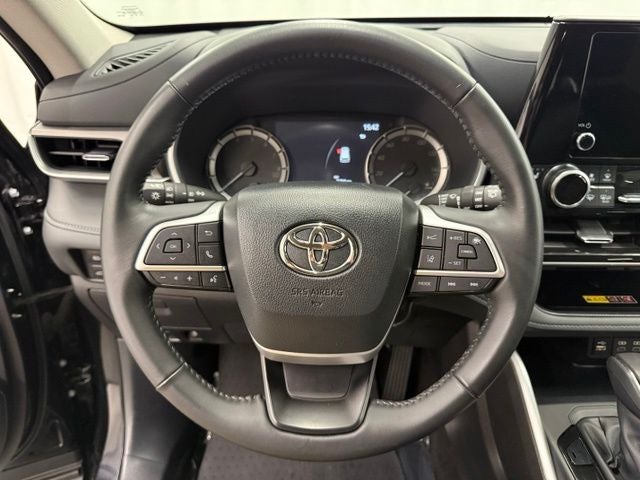 2025 Toyota Highlander XLE