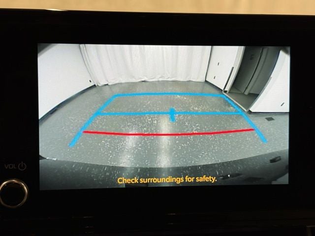 2025 Toyota Sienna LE 8 Passenger