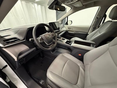 2023 Toyota Sienna XLE 7 Passenger
