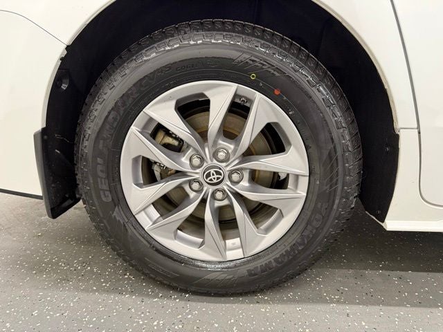 2023 Toyota Sienna XLE 7 Passenger