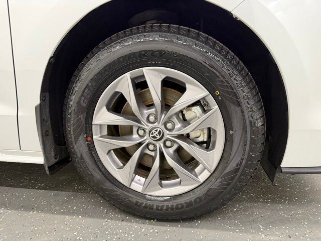 2023 Toyota Sienna XLE 7 Passenger