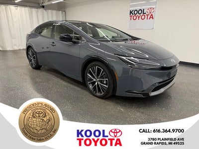 2025 Toyota Prius XLE