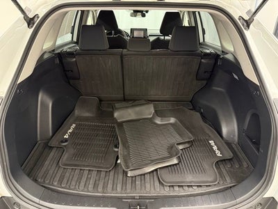 2020 Toyota RAV4 Hybrid LE