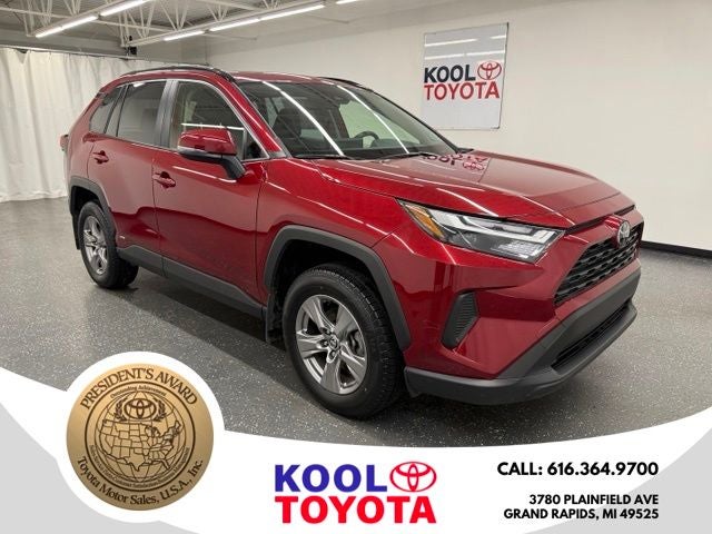 2025 Toyota RAV4 Hybrid XLE