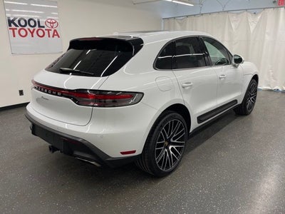 2022 Porsche Macan Base