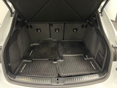 2022 Porsche Macan Base