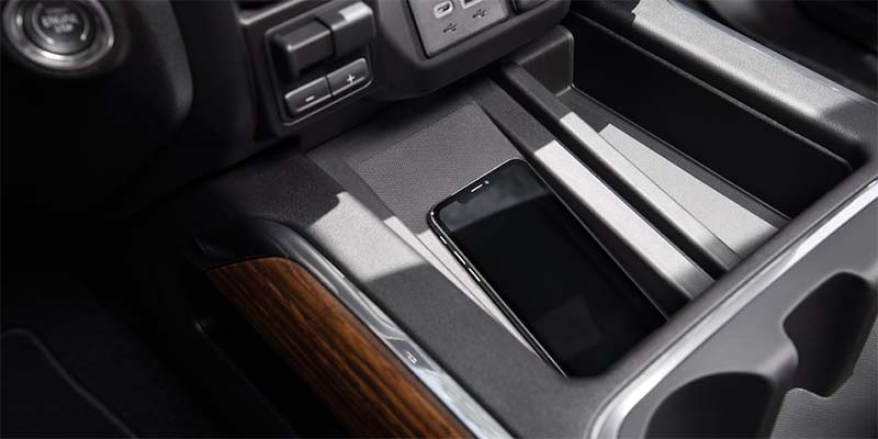 Wireless charging in Chevrolet Silverado