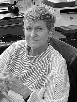 Stephanie "I'm in the Kool Building Now!" Hartley